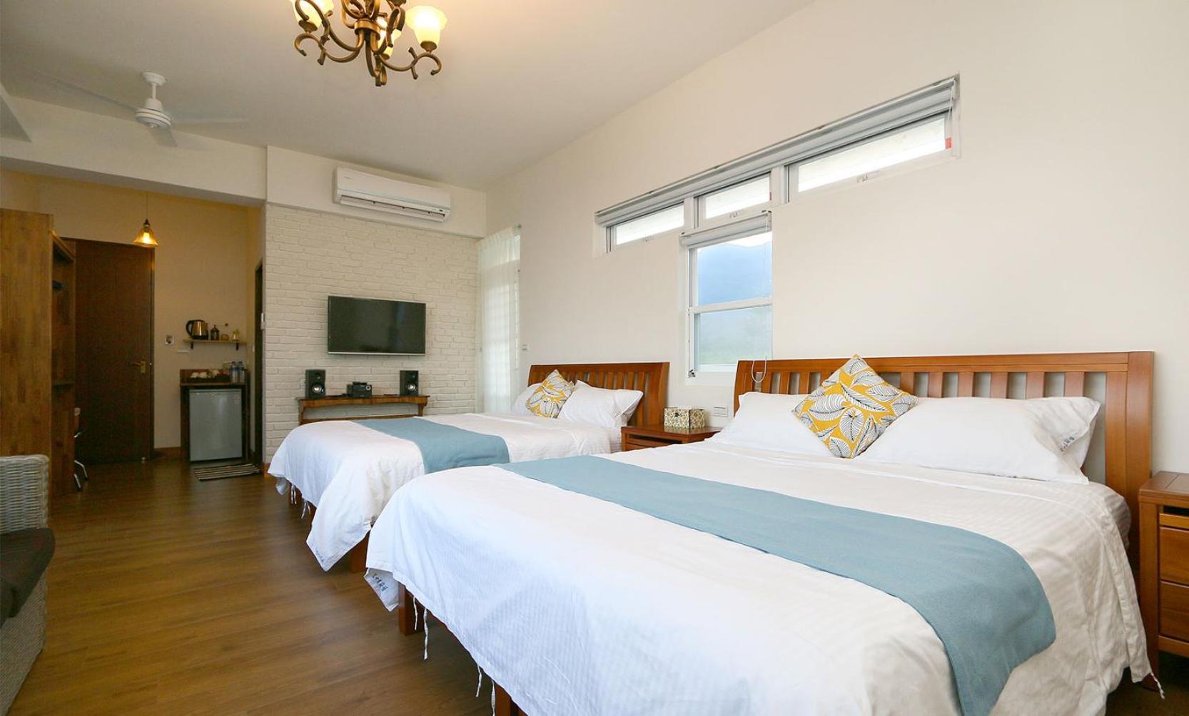 Coastline Azure B&B Donghe Exterior foto