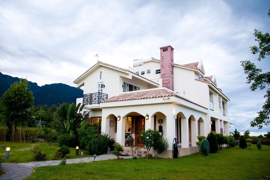 Coastline Azure B&B Donghe Exterior foto